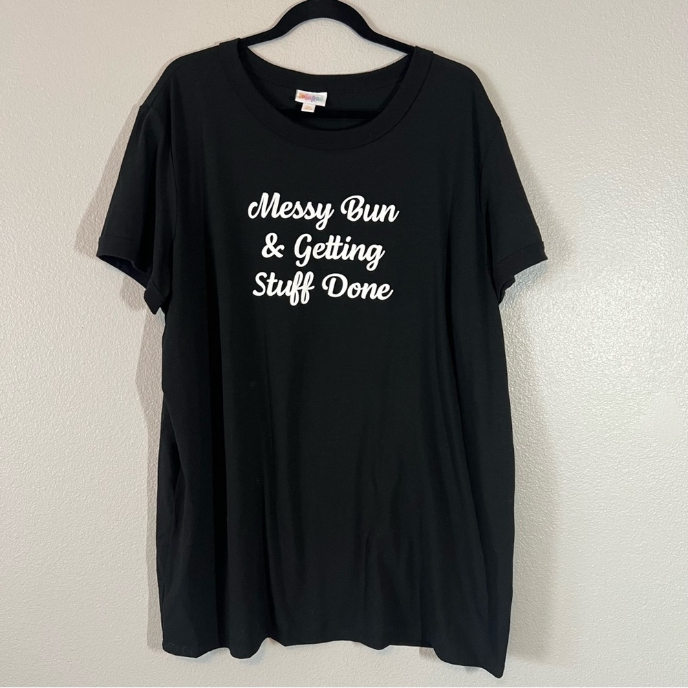 Lularoe Liv Graphic T size 3XL